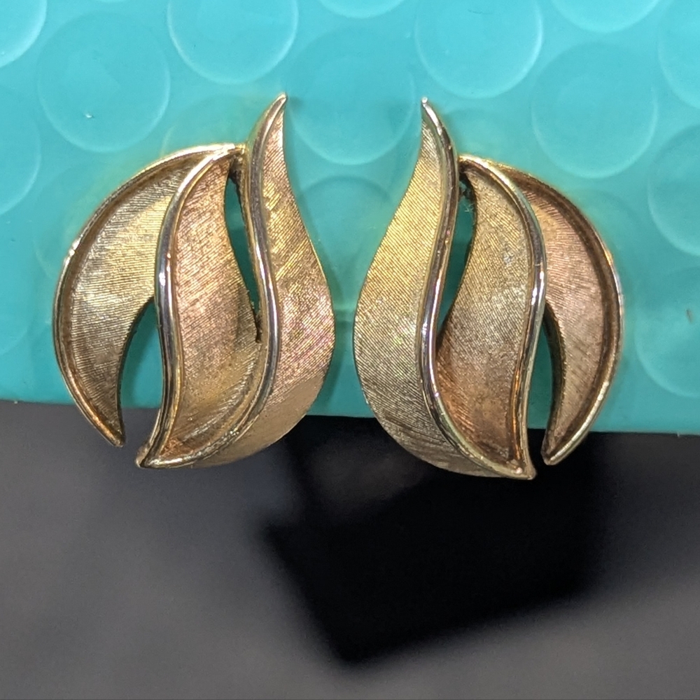 3 for $30 vintage gold Trifari clip-on earrings| fair condition | 80s style